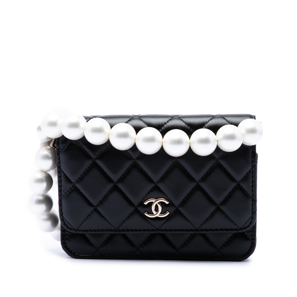 Pre-Loved Chanel CC Quilted Calfskin Maxi Pearls Wallet on Chain